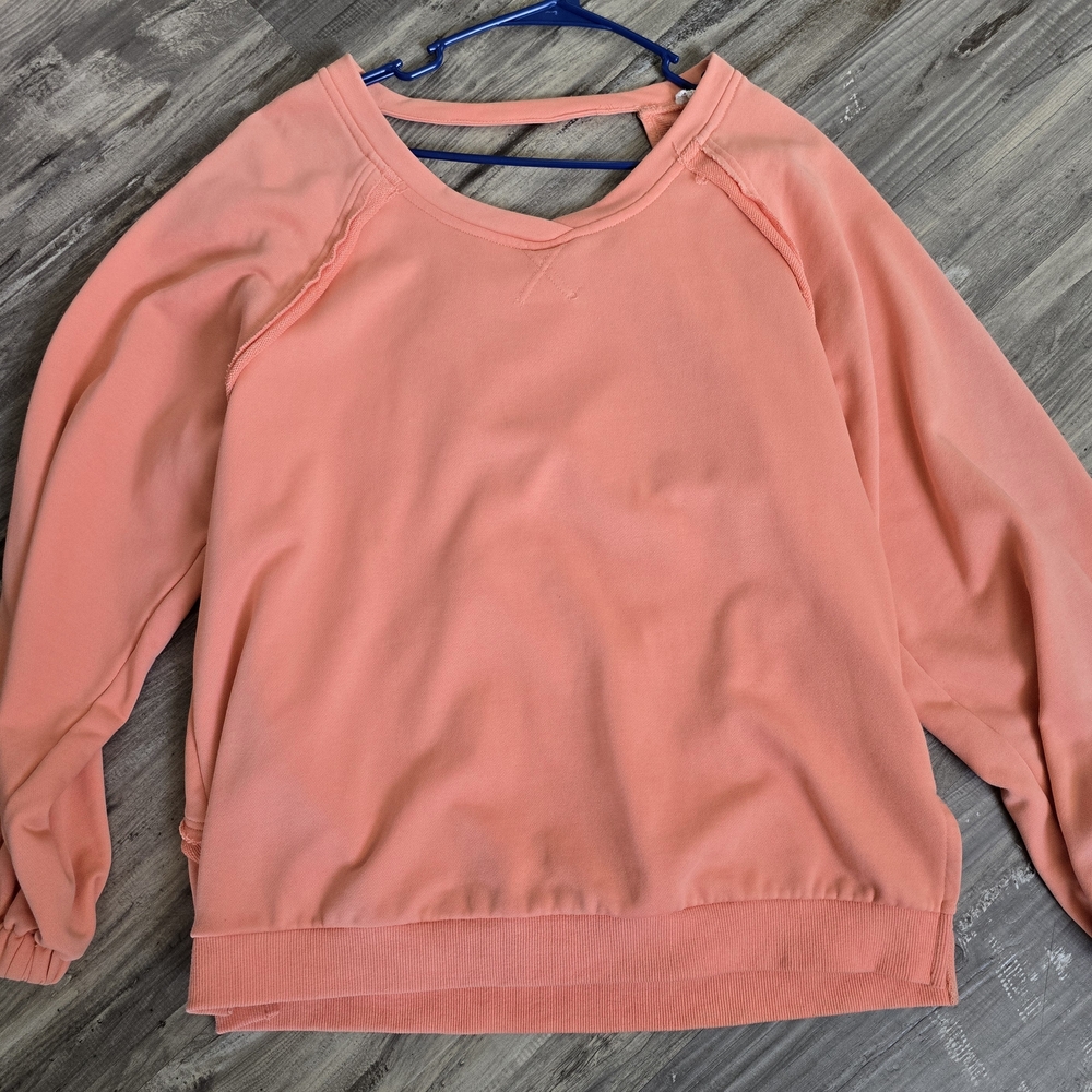 Womens POL brand Coral Sweatshirt Size Small With Open Back Detail! Very Pretty!